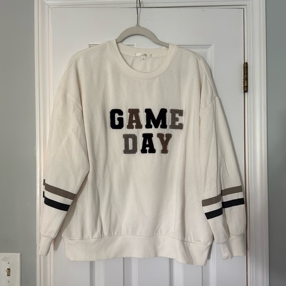 Z Supply Cream Sweatshirt with "Game Day" Appliqué Size small - Picture 1 of 6